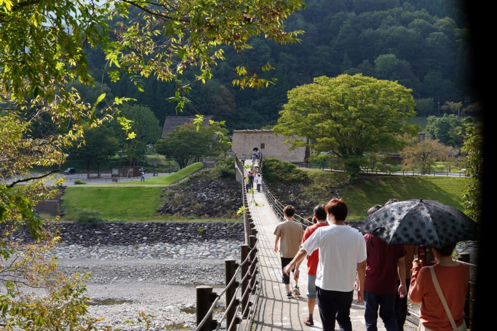 出会橋　白川郷