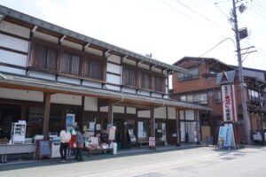 飛騨さくら物産館　古川